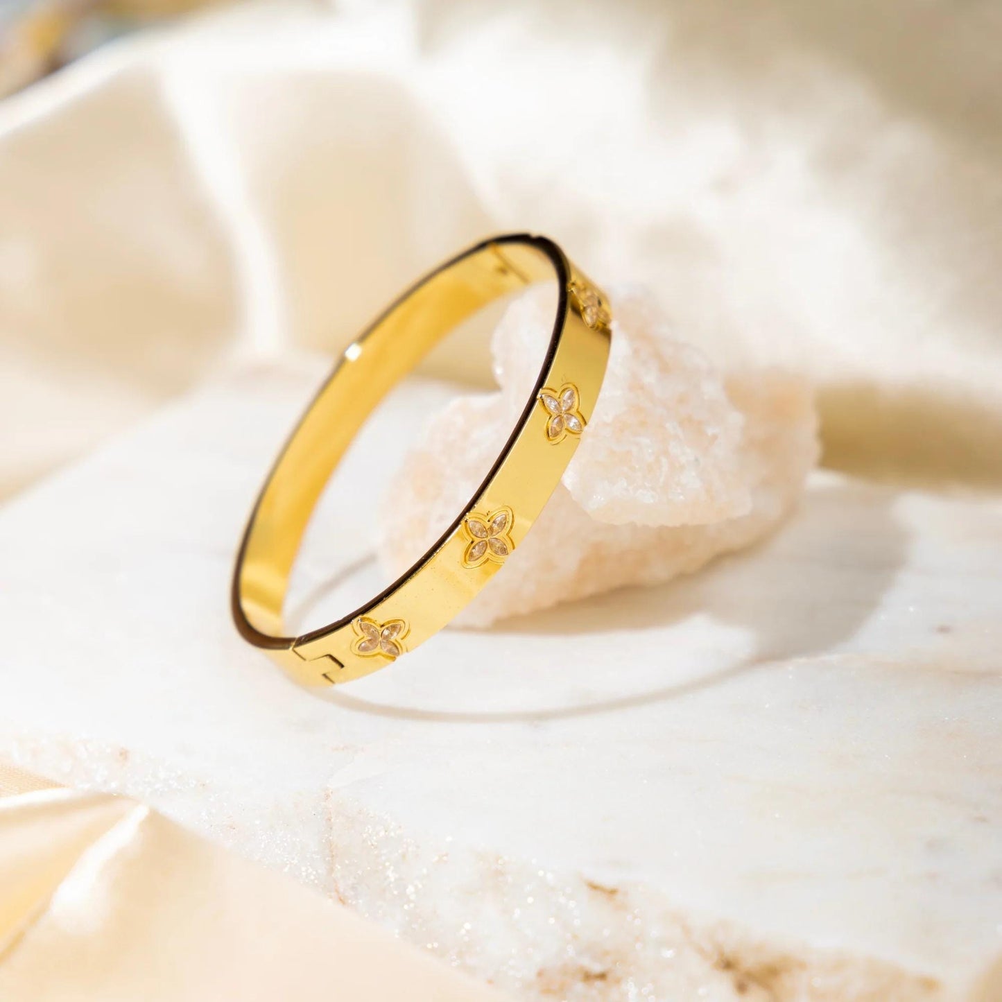18K Gold Plated Clover Bangle: Stainless Steel Minimalist Bracelet