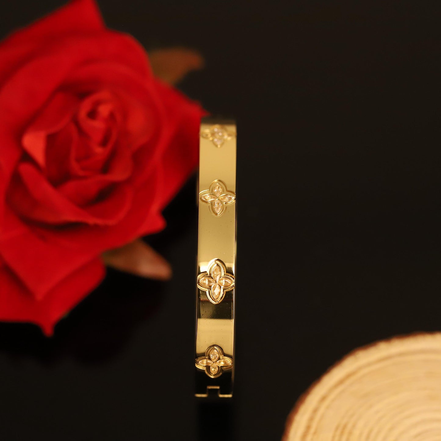 18K Gold Plated Clover Bangle: Stainless Steel Minimalist Bracelet