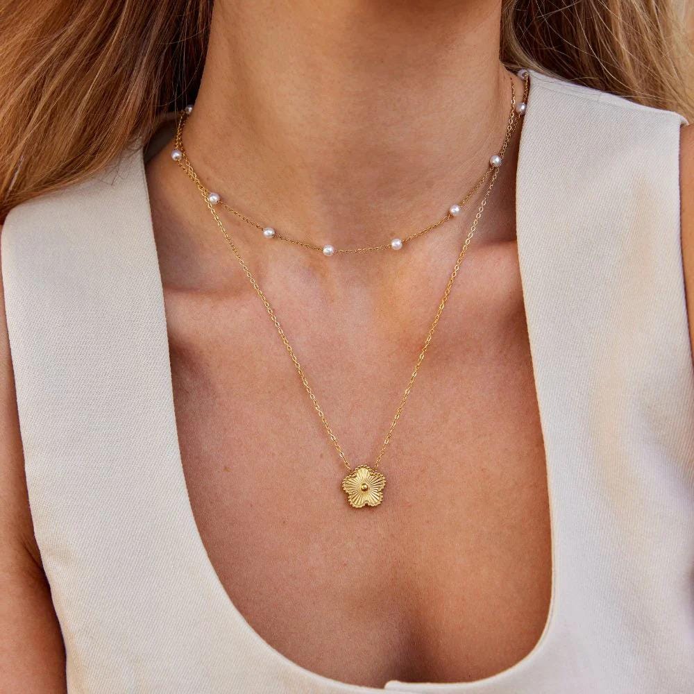 Gold Five-Leaf Clover Necklace: Waterproof Stainless Steel Lucky Charm
