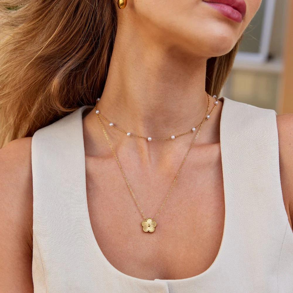 Gold Five-Leaf Clover Necklace: Waterproof Stainless Steel Lucky Charm